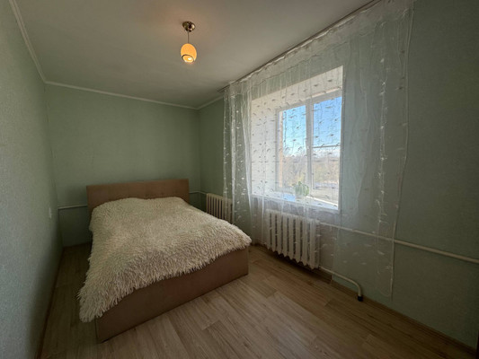 Продам трехкомнатную (3-комн.) квартиру, Красноармейская ул, 14к3, Комсомольск-на-Амуре г