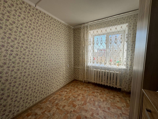 Продам трехкомнатную (3-комн.) квартиру, Красноармейская ул, 14к3, Комсомольск-на-Амуре г