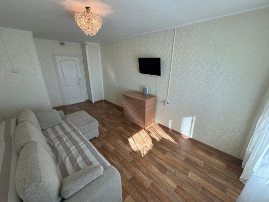 Продам трехкомнатную (3-комн.) квартиру, Красноармейская ул, 14к3, Комсомольск-на-Амуре г