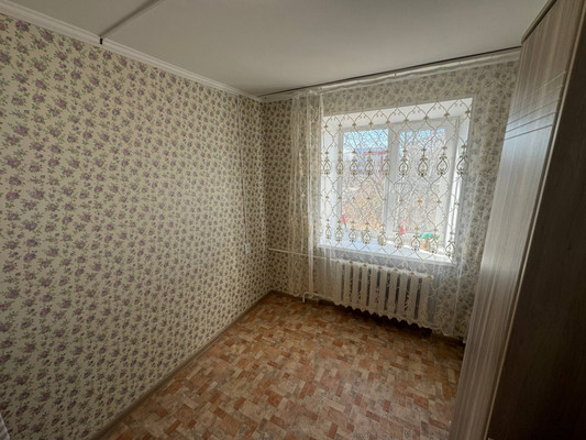 Продам трехкомнатную (3-комн.) квартиру, Красноармейская ул, 14к3, Комсомольск-на-Амуре г