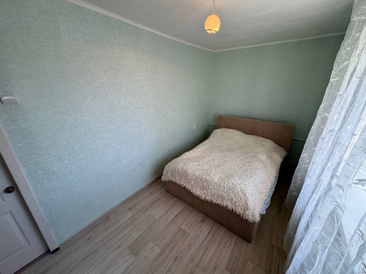 Продам трехкомнатную (3-комн.) квартиру, Красноармейская ул, 14к3, Комсомольск-на-Амуре г