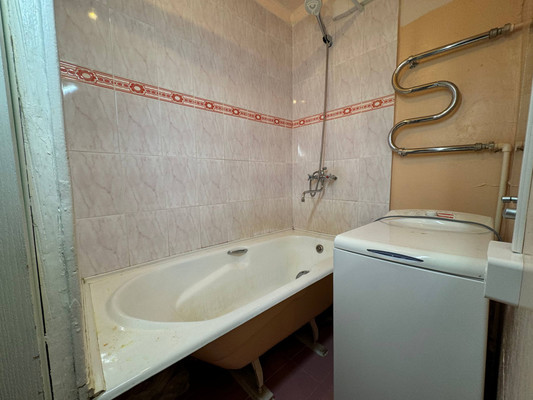 Продам трехкомнатную (3-комн.) квартиру, Красноармейская ул, 14к3, Комсомольск-на-Амуре г