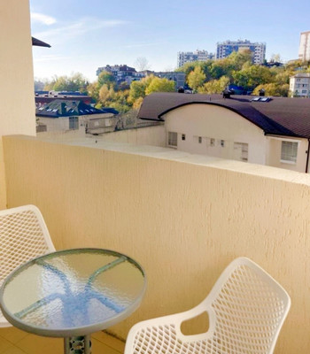 Продам однокомнатную (1-комн.) квартиру, Клубничная (Центральный р-н) ул, 142, Сочи г