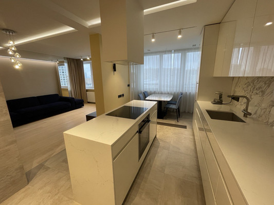 Продам трехкомнатную (3-комн.) квартиру, Мельникова ул, 3к3, Москва г