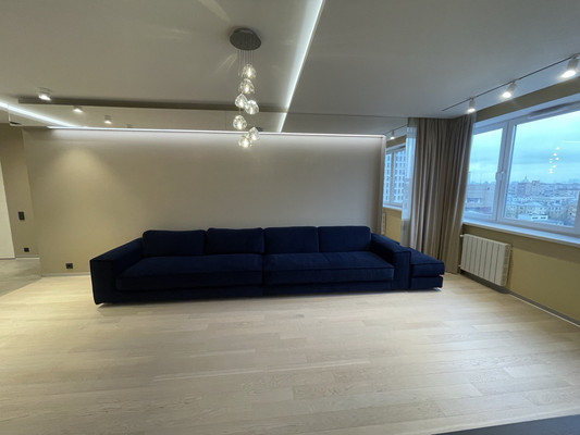 Продам трехкомнатную (3-комн.) квартиру, Мельникова ул, 3к3, Москва г