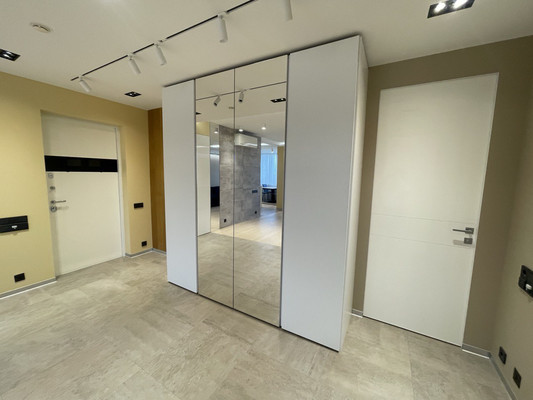 Продам трехкомнатную (3-комн.) квартиру, Мельникова ул, 3к3, Москва г