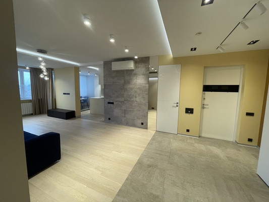 Продам трехкомнатную (3-комн.) квартиру, Мельникова ул, 3к3, Москва г