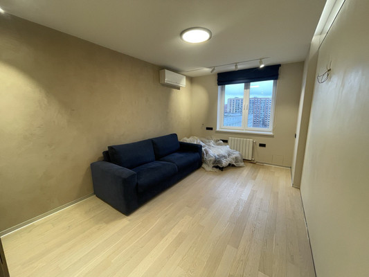 Продам трехкомнатную (3-комн.) квартиру, Мельникова ул, 3к3, Москва г