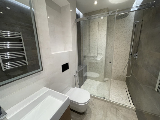 Продам трехкомнатную (3-комн.) квартиру, Мельникова ул, 3к3, Москва г