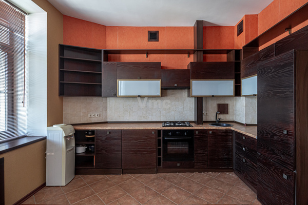 Продам двухкомнатную (2-комн.) квартиру, Газетный пер, 13 1, Москва г