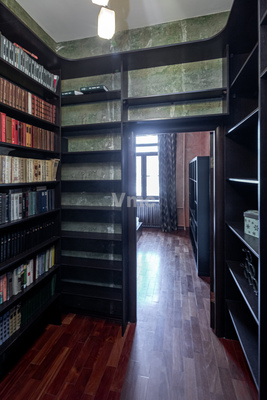 Продам двухкомнатную (2-комн.) квартиру, Газетный пер, 13 1, Москва г