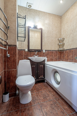 Продам двухкомнатную (2-комн.) квартиру, Газетный пер, 13 1, Москва г