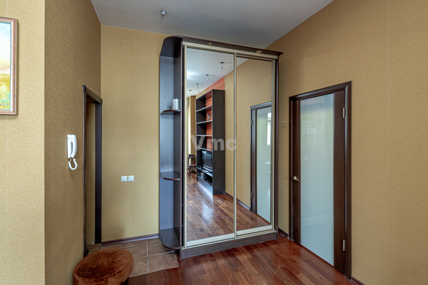 Продам двухкомнатную (2-комн.) квартиру, Газетный пер, 13 1, Москва г