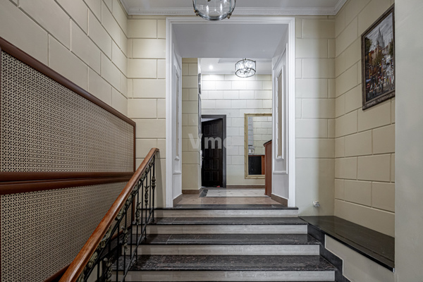 Продам двухкомнатную (2-комн.) квартиру, Газетный пер, 13 1, Москва г