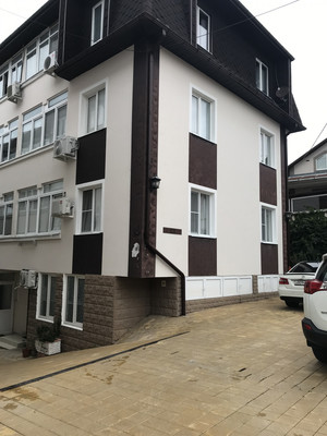 Продам двухкомнатную (2-комн.) квартиру, Целинная (Центральный р-н) ул, 14д, Сочи г