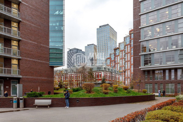 Продам двухкомнатную (2-комн.) квартиру (долевое), Летниковская ул, Москва г