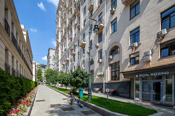 Продам двухкомнатную (2-комн.) квартиру, Газетный пер, 13 1, Москва г