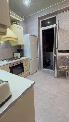 Продам двухкомнатную (2-комн.) квартиру, Конституции СССР (Центральный р-н) ул, 28, Сочи г