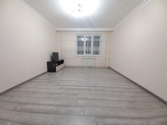 Продам двухкомнатную (2-комн.) квартиру, Профсоюзная ул, 222кБ, Вольный Аул кп