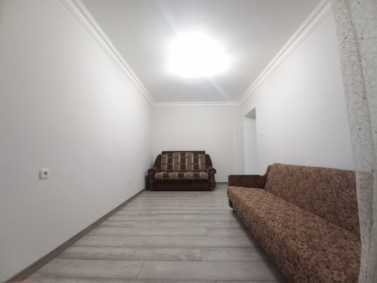 Продам двухкомнатную (2-комн.) квартиру, Профсоюзная ул, 222кБ, Вольный Аул кп