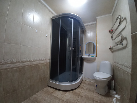 Продам двухкомнатную (2-комн.) квартиру, Профсоюзная ул, 222кБ, Вольный Аул кп