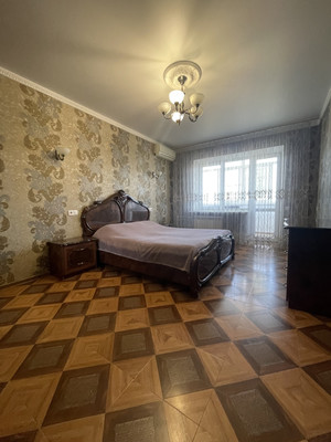 Продам трехкомнатную (3-комн.) квартиру, Орбитальная ул, 46, Ростов-на-Дону г