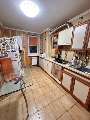 Продам трехкомнатную (3-комн.) квартиру, Ракетная ул, 26, Симферополь г