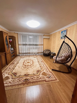 Продам трехкомнатную (3-комн.) квартиру, Ракетная ул, 26, Симферополь г