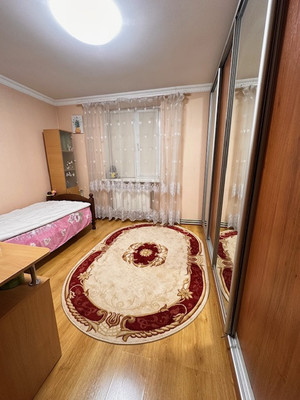 Продам трехкомнатную (3-комн.) квартиру, Ракетная ул, 26, Симферополь г