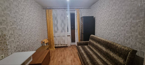 Продам комнату в 12-комн. квартире, Луначарского пр-кт, 58к1, Санкт-Петербург г