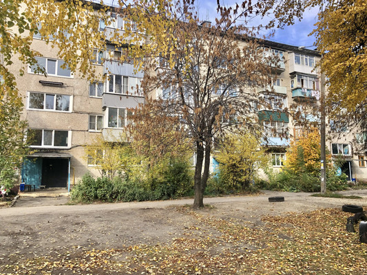 Продам трехкомнатную (3-комн.) квартиру, Тернопольская ул, 4, Пенза г