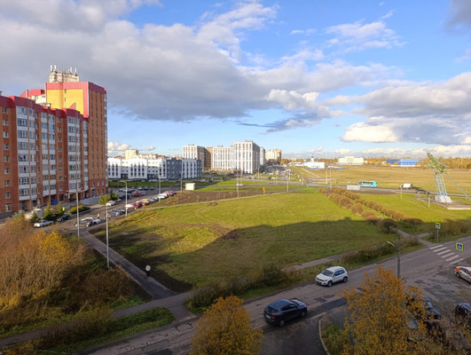 Продам многокомнатную квартиру, Генерала Сандалова ул, 5, Гатчина г