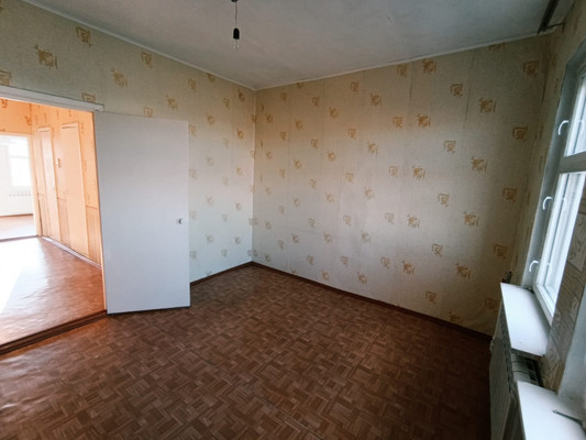 Продам многокомнатную квартиру, Генерала Сандалова ул, 5, Гатчина г