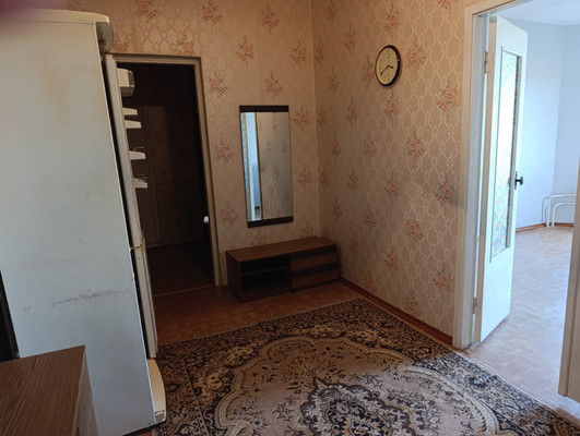 Продам многокомнатную квартиру, Генерала Сандалова ул, 5, Гатчина г