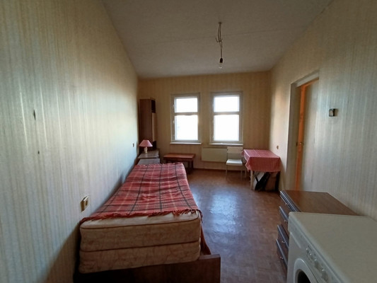 Продам многокомнатную квартиру, Генерала Сандалова ул, 5, Гатчина г