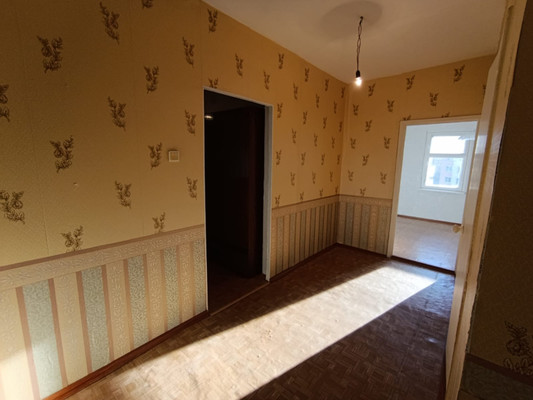 Продам многокомнатную квартиру, Генерала Сандалова ул, 5, Гатчина г