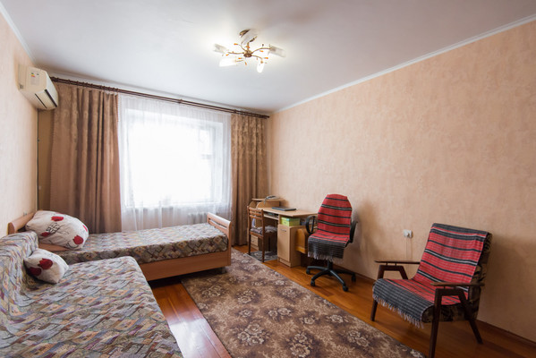 Продам однокомнатную (1-комн.) квартиру, Таганрогская ул, 112В, Ростов-на-Дону г