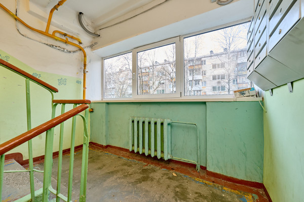 Продам двухкомнатную (2-комн.) квартиру, Вагонная ул, 15, Пермь г