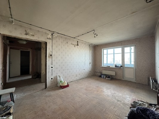 Продам долю в 2-комн. квартире, Московская ул, 209, Екатеринбург г