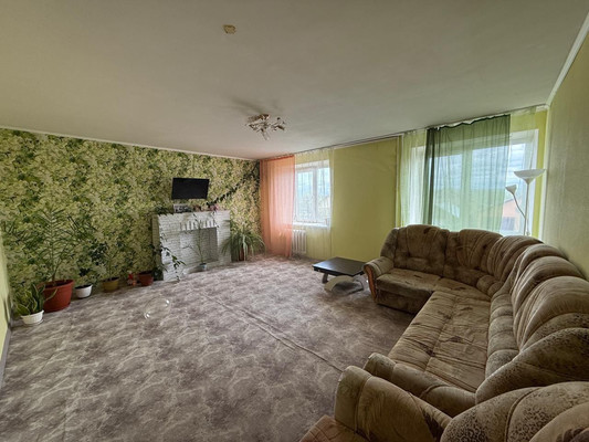 Продам трехкомнатную (3-комн.) квартиру, Центральная ул, 58/1, Алексеевка д
