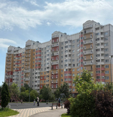 Продам однокомнатную (1-комн.) квартиру, 6-я Нововатутинская ул, 3, Десеновское п