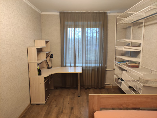 Продам двухкомнатную (2-комн.) квартиру, Первомайская (Климовск мкр.) ул, 1, Подольск г