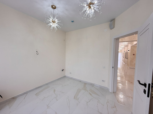 Продам коммерческое помещение 300 м2, Трамвайный пер, 26, Симферополь г