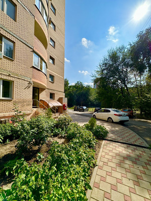 Продам трехкомнатную (3-комн.) квартиру, Ленина пр-кт, 105Г, Ростов-на-Дону г