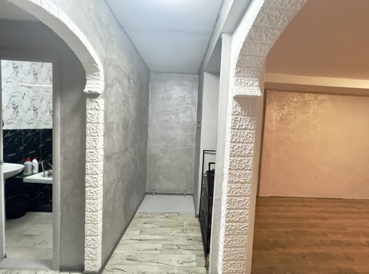 Сдам двухкомнатную (2-комн.) квартиру, Крымская ул, 1, Саки г