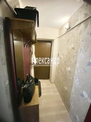 Продам 2-комн. в 9-комн. квартире, Маршала Говорова ул, 8, Санкт-Петербург г