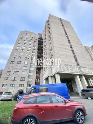 Продам 2-комн. в 9-комн. квартире, Маршала Говорова ул, 8, Санкт-Петербург г