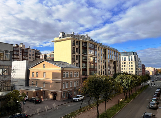 Продам двухкомнатную (2-комн.) квартиру, 16-я В.О. линия, 65, Санкт-Петербург г