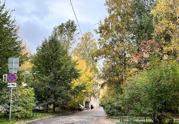 Продам двухкомнатную (2-комн.) квартиру, 16-я В.О. линия, 65, Санкт-Петербург г