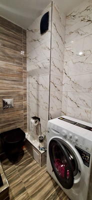 Продам трехкомнатную (3-комн.) квартиру, Дмитрия Средина ул, 11, Медведево пгт